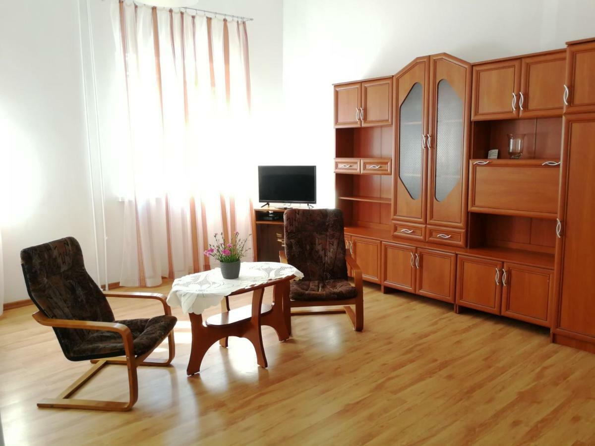 Apartament Jasminowy Διαμέρισμα Kudowa-Zdrój Εξωτερικό φωτογραφία