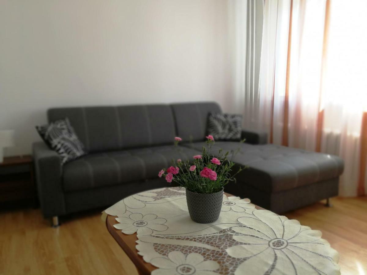 Apartament Jasminowy Διαμέρισμα Kudowa-Zdrój Εξωτερικό φωτογραφία